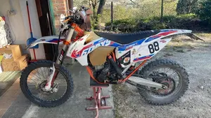 KTM 350 EXC-F Six Days (2016) 