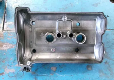 COPERCHIO VALVOLE KAWASAKI ER6n - Annuncio 9982165