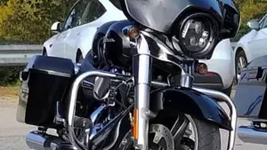 Harley-Davidson 1690 Street Glide Special (2014 - 16) - FLHX  (3)