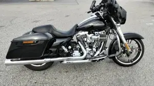 Harley-Davidson 1690 Street Glide Special (2014 - 16) - FLHX  (4)