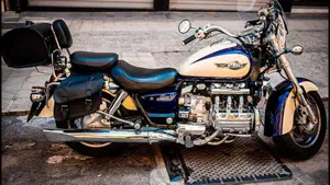 Honda   (4)