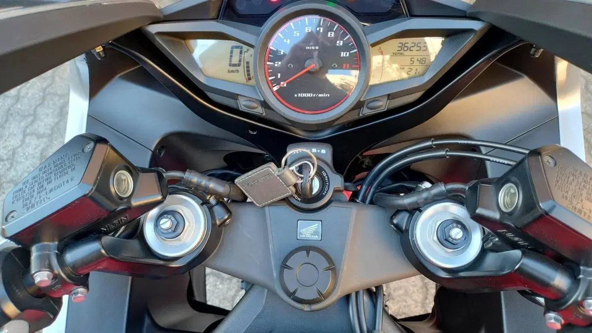 Honda VFR 1200 F ABS (2009 - 16)  (10)