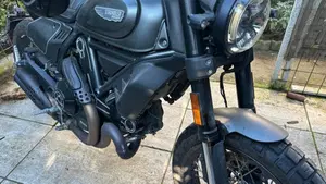 Ducati Scrambler 800 Night Shift (2021 - 22)  (4)
