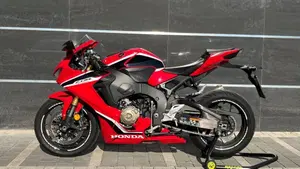 Honda CBR 1000 RR Fireblade (2017 - 19)  (3)