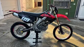 Honda CRF 250R (2007) usata