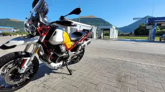 Moto Guzzi V85 TT Evocative Graphics (2021 - 23) usata