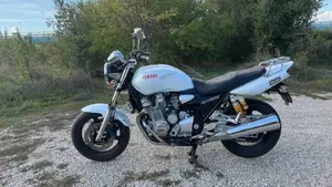 Yamaha XJR 1300 (2006 - 14)  (2)