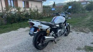 Yamaha XJR 1300 (2006 - 14)  (5)
