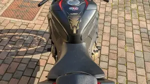 Honda CBR 1000 RR Fireblade (2017 - 19)  (2)