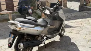 Kymco Xciting 250i (2007 - 08)  (2)