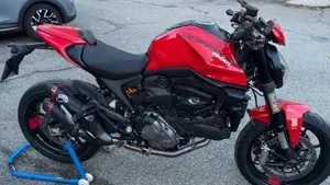 Ducati Monster 937 + (2021 - 25)  (2)