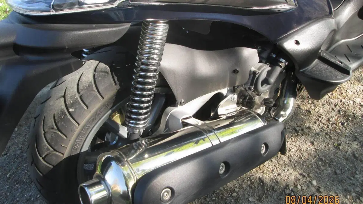 Piaggio Beverly Tourer 400 (2008 - 11)  (4)