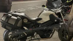 Bmw F 800 R (2009 - 11)  (8)