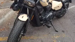 Benelli Leoncino 400 Bobber (2026)  (2)
