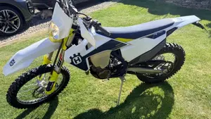 Husqvarna FE 450 (2020)  (2)