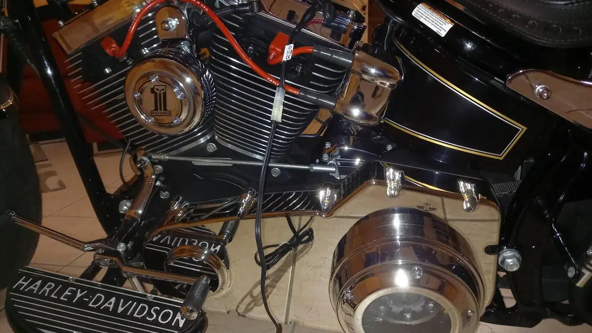 Harley-Davidson 1690 Fat Boy Special (2010 - 17) - FLSTF  (5)