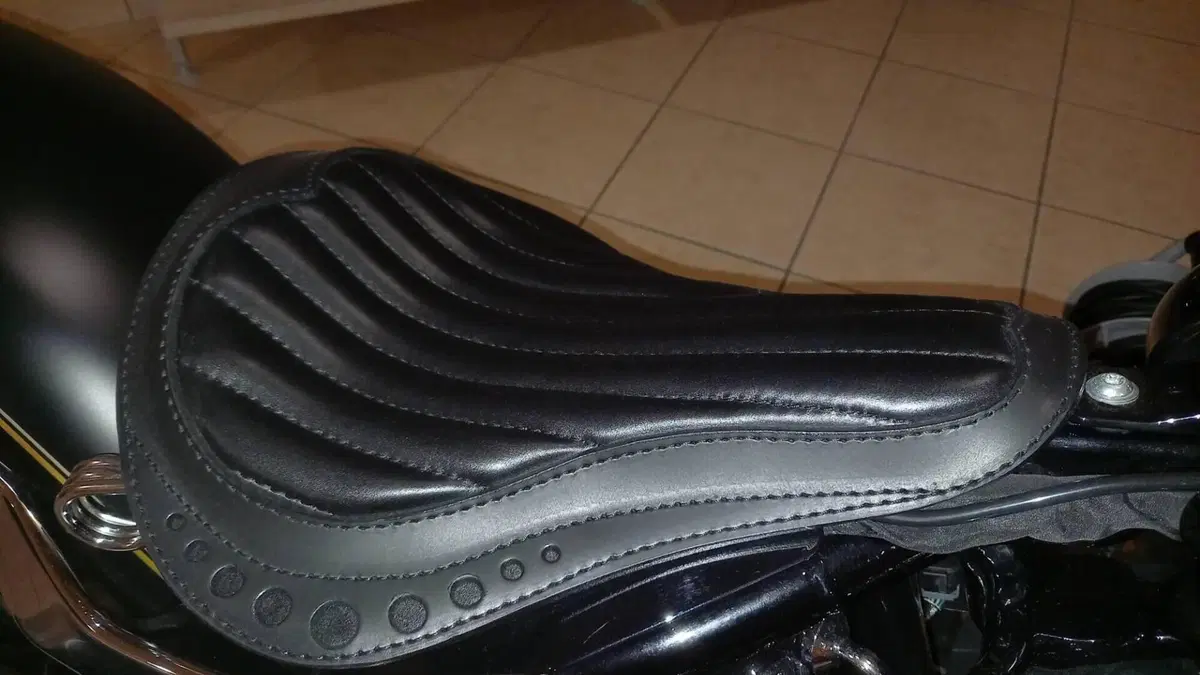 Harley-Davidson 1690 Fat Boy Special (2010 - 17) - FLSTF  (8)