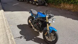 Triumph Speed Triple 1050 (2005 - 11)  (5)