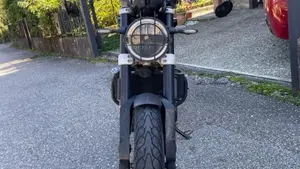 Husqvarna Svartpilen 401 (2018 - 19)  (4)