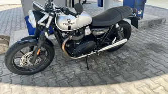 Triumph Street Twin 900 (2019 - 20) usata