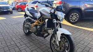 Aprilia Shiver 750 ABS (2010 - 17)  (2)