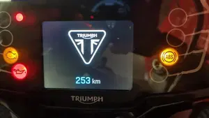 Triumph Daytona 660 (2024 - 26)  (9)