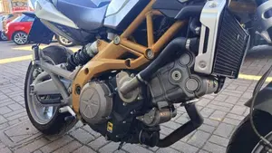Aprilia Shiver 750 ABS (2010 - 17)  (15)