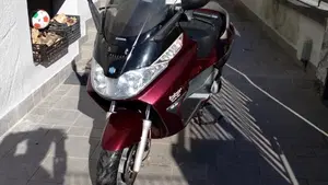 Piaggio X8 125 Street  (3)