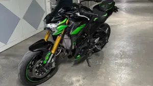 Kawasaki Z 900 SE Performance (2023 - 24)  (4)
