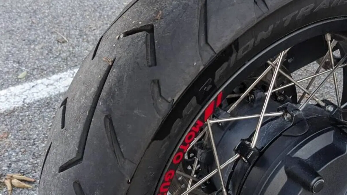Moto Guzzi V85 TT (2019 - 20)  (3)