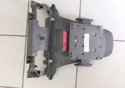 PARASPRUZZI POSTERIORE PIAGGIO MP3 350 SPORT - Annuncio 9983040