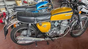 Honda   (2)