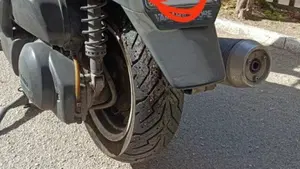 Yamaha Majesty 250 (1999 - 06)  (3)
