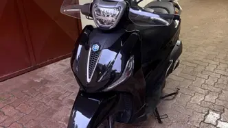 Piaggio Beverly 300 ABS-ASR (2021 - 25) usata