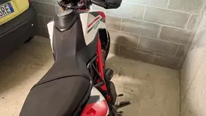 Ducati Hypermotard 950 SP (2022 - 25)  (3)