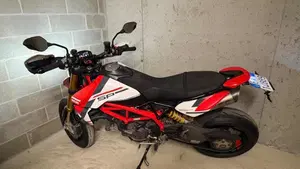 Ducati Hypermotard 950 SP (2022 - 25)  (4)