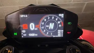 Ducati Hypermotard 950 SP (2022 - 25)  (5)