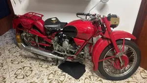 Moto Guzzi   (2)