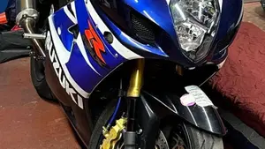 Suzuki GSX-R1000 (2003 - 04) 