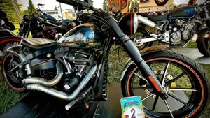Harley-Davidson 1800 Breakout (2012 - 14) - FXSBSE 