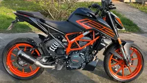KTM 125 Duke (2021 - 23)  (2)