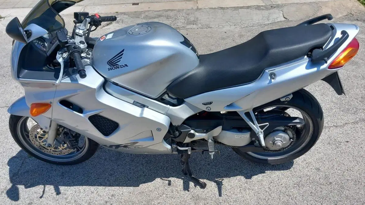 Honda   (2)