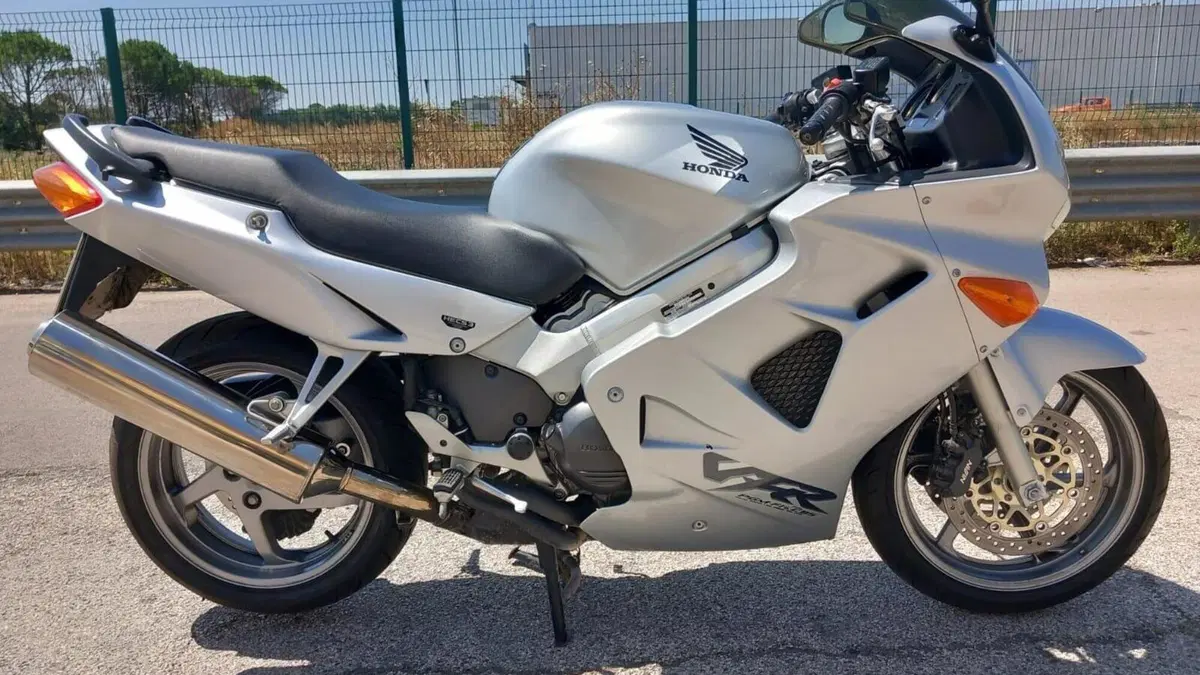 Honda   (4)