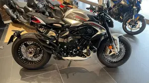 MV Agusta Dragster 800 RC SCS (2021 - 22) 