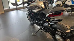 MV Agusta Dragster 800 RC SCS (2021 - 22)  (8)