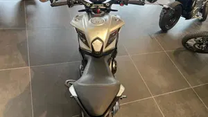 MV Agusta Dragster 800 RC SCS (2021 - 22)  (10)