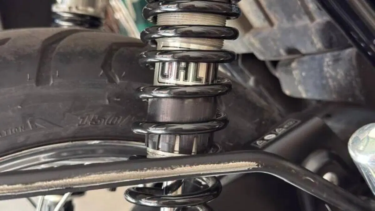 Triumph Bonneville T120 (2016 - 20)  (15)
