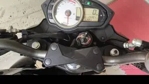 Kawasaki Z 750 (2007 - 14)  (2)