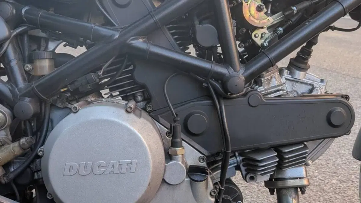 Ducati Monster 620 Dark (2003 - 06)  (6)