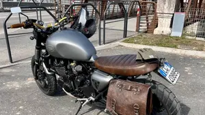 Triumph Legend TT 900 (1998 - 02)  (2)